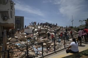 Venezuela Earthquake Death Toll Reaches 1,450 as Latest Aftershock Stirs Caracas