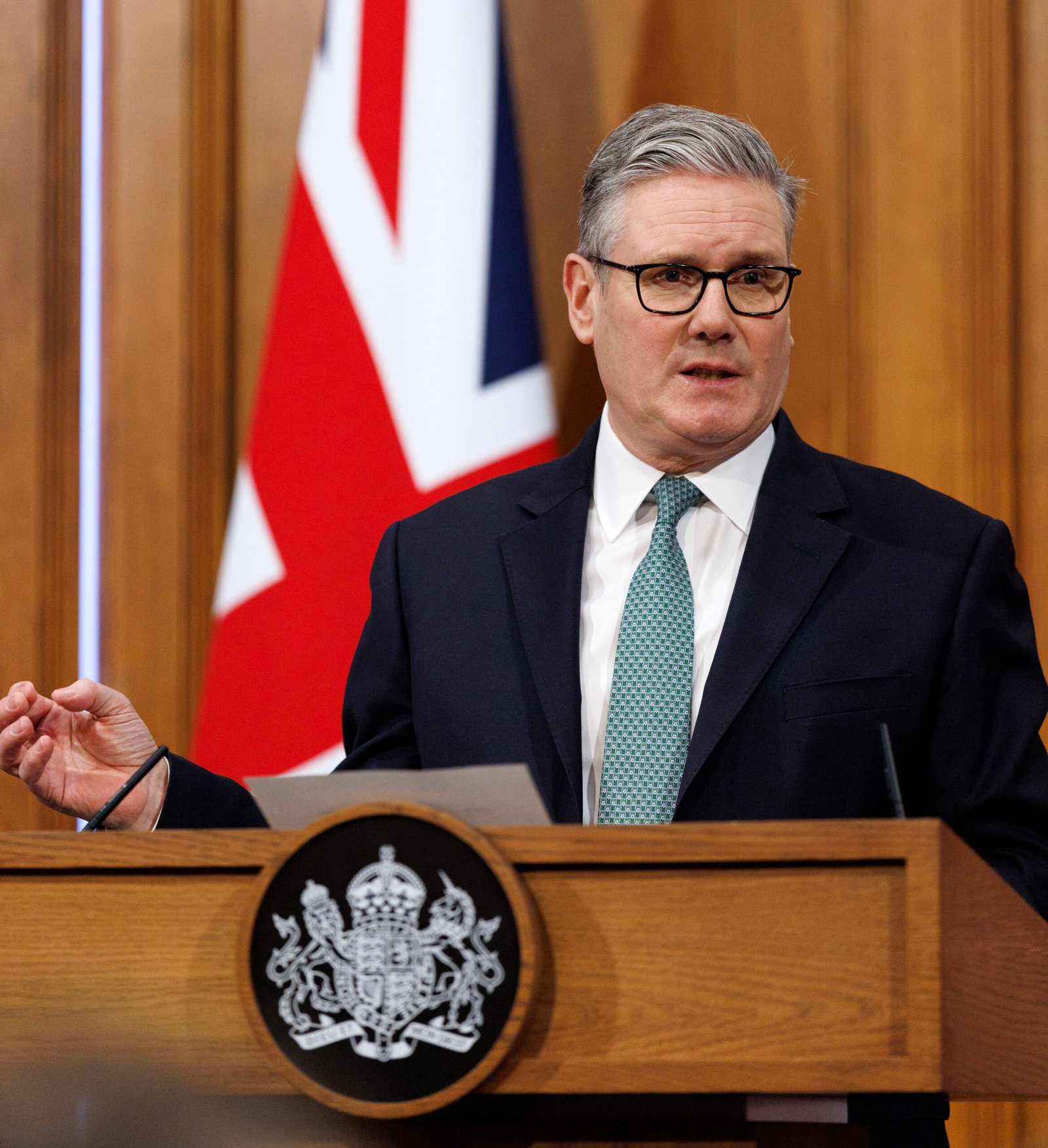 UK Prime Minister Keir Starmer Announces Resignation