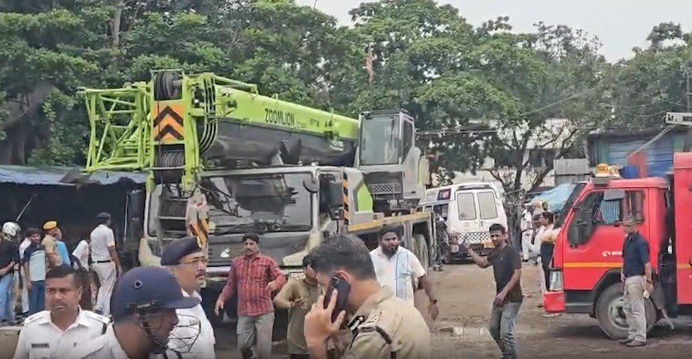 Taratala industrial shed collapse