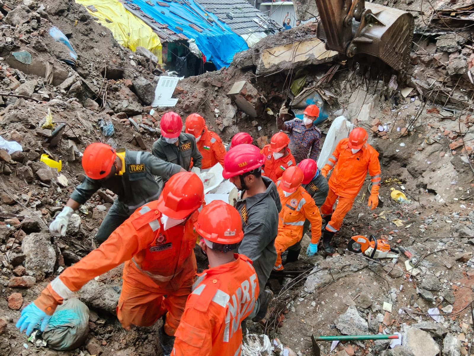 Bhiwandi Building Collapse: Death Toll Rises to 9 in Thane, NDRF Rescue Operations Underway