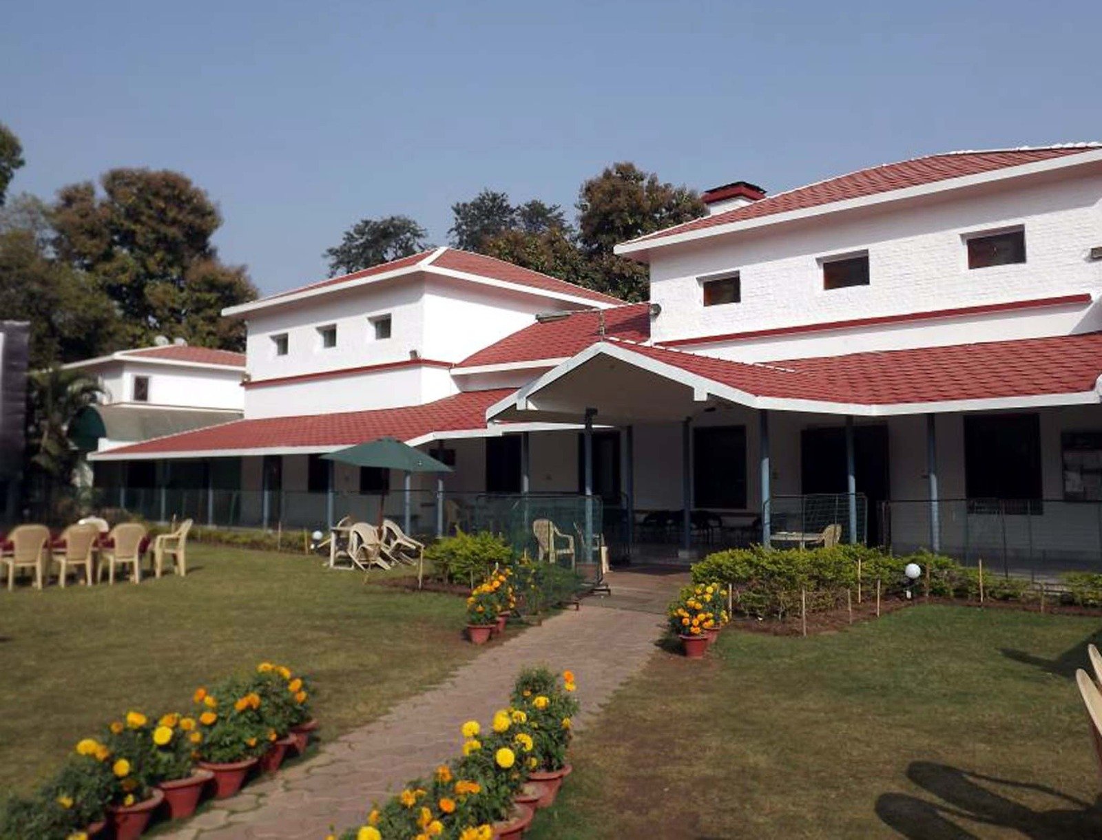 Historic Ranchi Club building and lawns reflecting colonial architecture in Jharkhand's capi