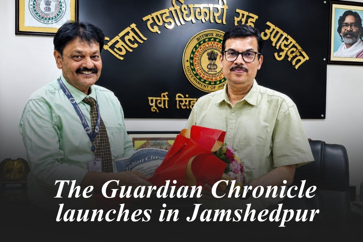 The Guardian Chronicle delegation presenting the inaugural newspaper edition to East Singhbhum Deputy Commissioner Rajiv Ranjan.