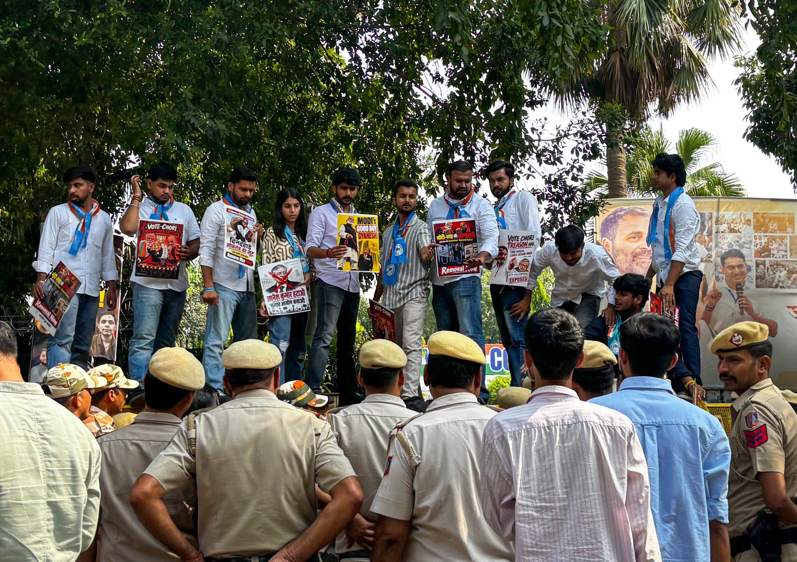NSUI staged a protest in Delhi demanding the arrest of CEC Gyanesh Kumar over alleged voter list manipulation, warning of nationwide agitations if ignored.