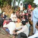 Rupi Soren cremated in Nemra, CM Hemant Soren lights funeral pyre