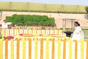 Gandhi Jayanti: President Murmu Pays Tribute to Mahatma Gandhi, Says His Ideals Can Guide India’s Journey Towards Viksit Bharat